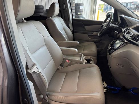 Used 2016 Honda Odyssey EX-L image 40