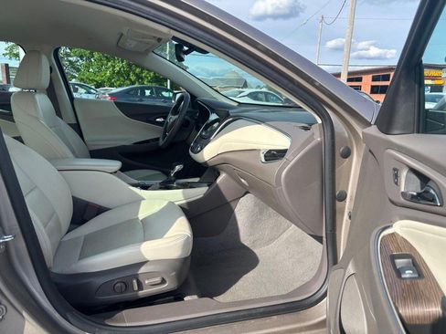 Used 2024 Chevrolet Malibu LT FWD image 11