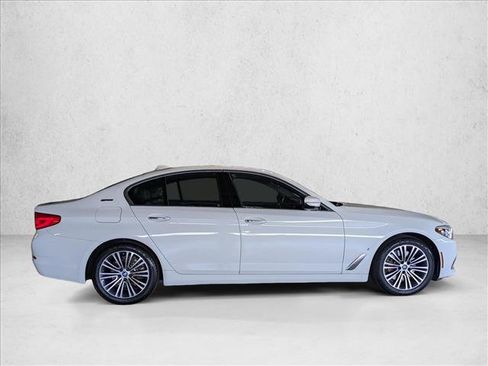 Used 2018 BMW 530e RWD image 4