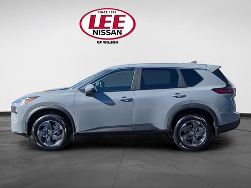 New 2026 Nissan Rogue SV w/ Cold Weather Package FWD image 6