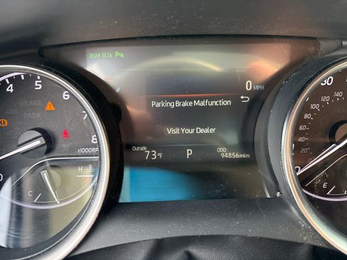 Used 2018 Toyota Camry XLE w/ Audio Package FWD image 21