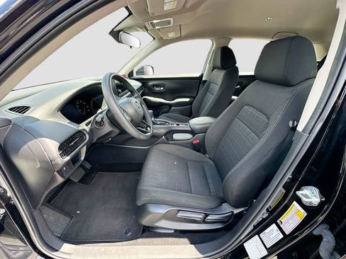 Used 2025 Honda HR-V LX image 19