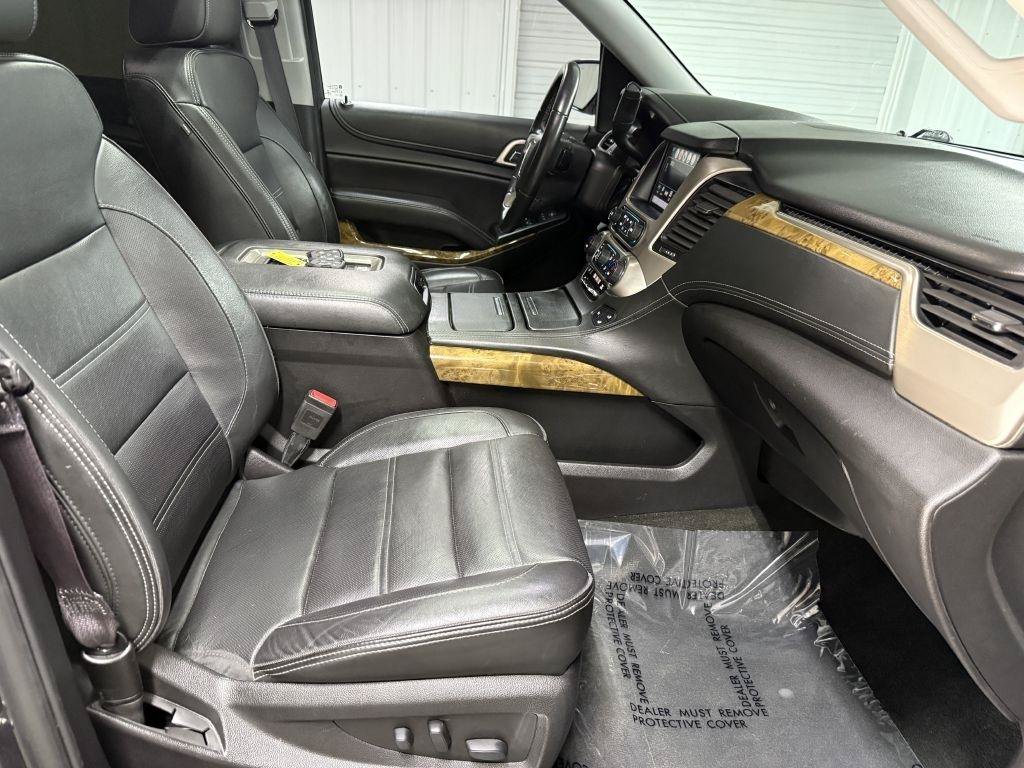 Used 2017 GMC Yukon XL Denali w/ Open Road Package AWD/4WD image 46