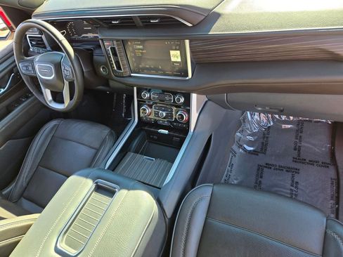 Used 2024 GMC Yukon Denali image 19
