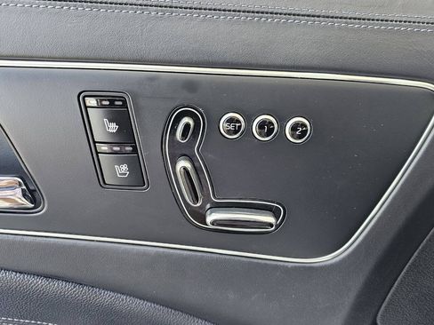 Used 2015 Kia K900 Premium RWD image 24