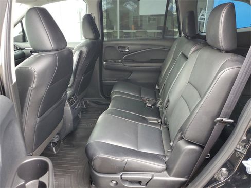 Used 2022 Honda Pilot Black Edition image 14