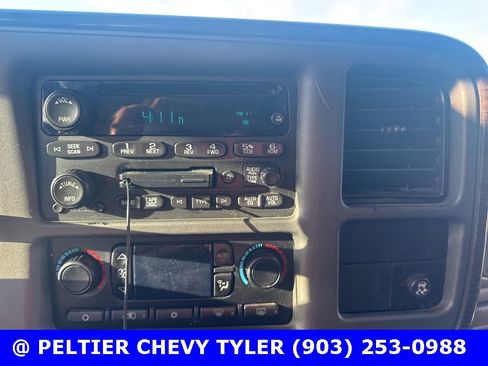 Used 2006 GMC Yukon Denali image 16