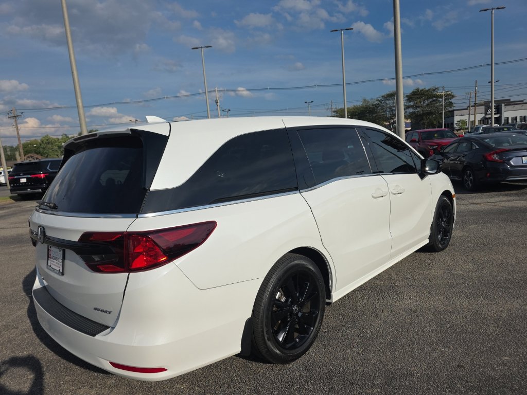 Used 2023 Honda Odyssey Sport image 5