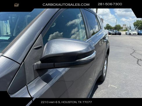 Used 2015 Toyota RAV4 XLE FWD image 27