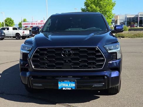 Used 2025 Toyota Sequoia Platinum AWD/4WD image 3