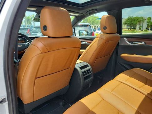 Certified 2023 Cadillac XT5 Premium Luxury FWD image 28