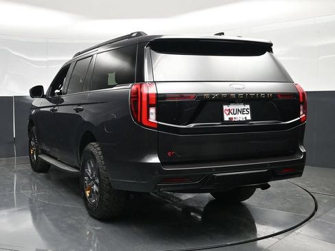 Used 2025 Ford Expedition Tremor AWD/4WD image 10