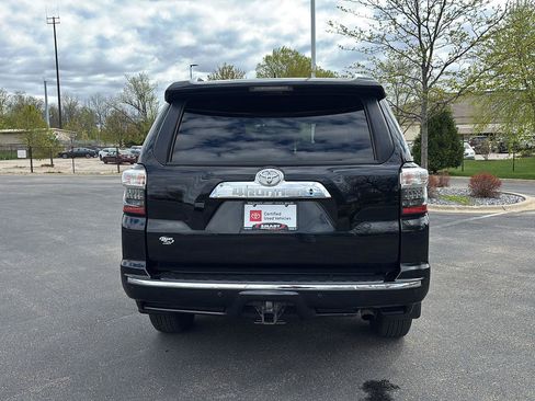 Used 2023 Toyota 4Runner Limited AWD/4WD image 17