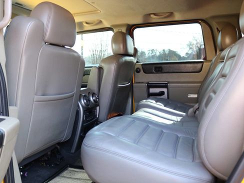 Used 2003 HUMMER H2 Base 4dr 4WD SUV w/ Preferred Equipment Group image 57