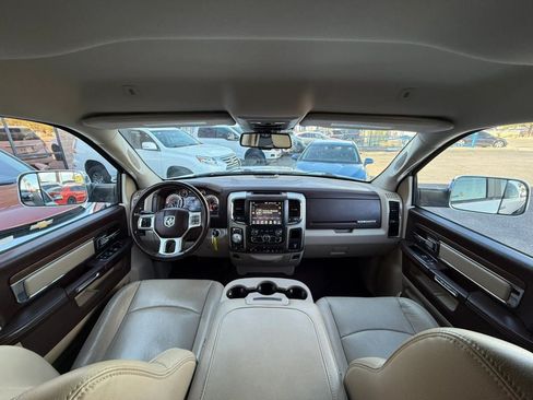 Used 2017 RAM 1500 Laramie AWD/4WD image 44