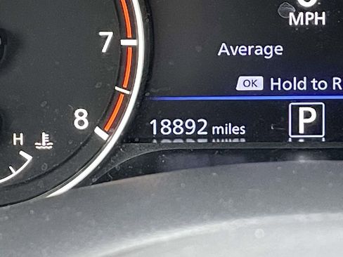 Used 2025 Nissan Altima 2.5 SV image 24