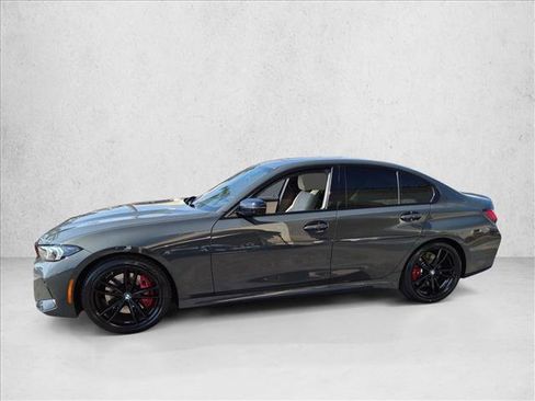 Used 2023 BMW 330i Sedan w/ M Sport Package RWD image 9