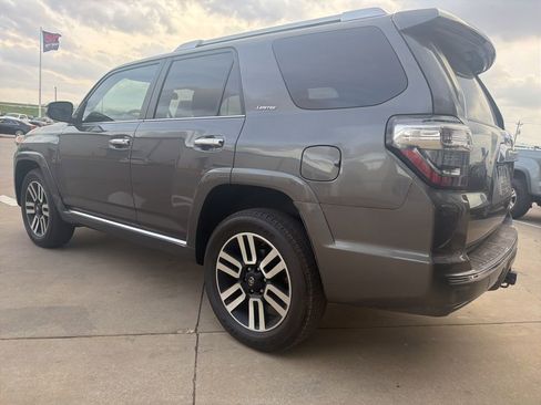 Used 2015 Toyota 4Runner Limited image 5