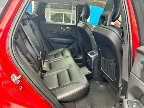 Used 2019 Volvo XC60 T8 Inscription w/ Protection Package Premier AWD/4WD image 10