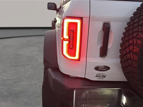 Used 2022 Ford Bronco Wildtrak image 49