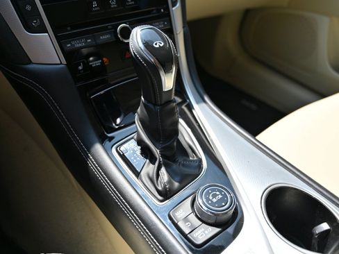 Used 2019 INFINITI Q50 Luxe w/ Essential Package (3.0T Luxe) AWD/4WD image 28