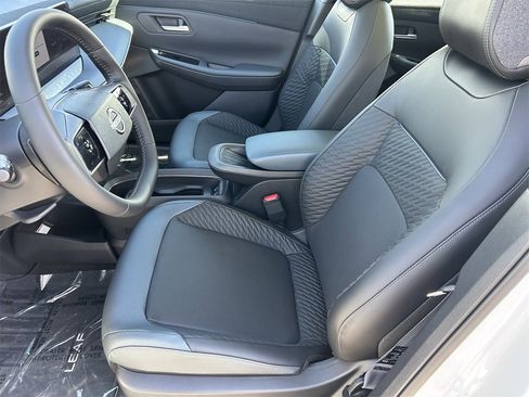 New 2026 Nissan Leaf Platinum+ image 24