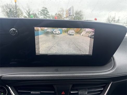 Used 2024 Buick Encore GX Sport Touring image 17