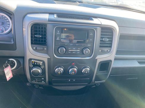 Used 2019 RAM 1500 Express AWD/4WD image 11