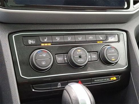 Used 2022 Volkswagen Atlas SE image 20