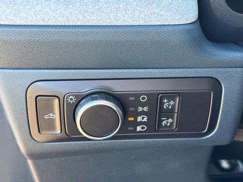 New 2026 Ford Maverick XLT image 18