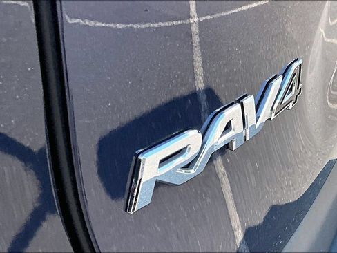 Used 2024 Toyota RAV4 XLE w/ Convenience Package FWD image 25