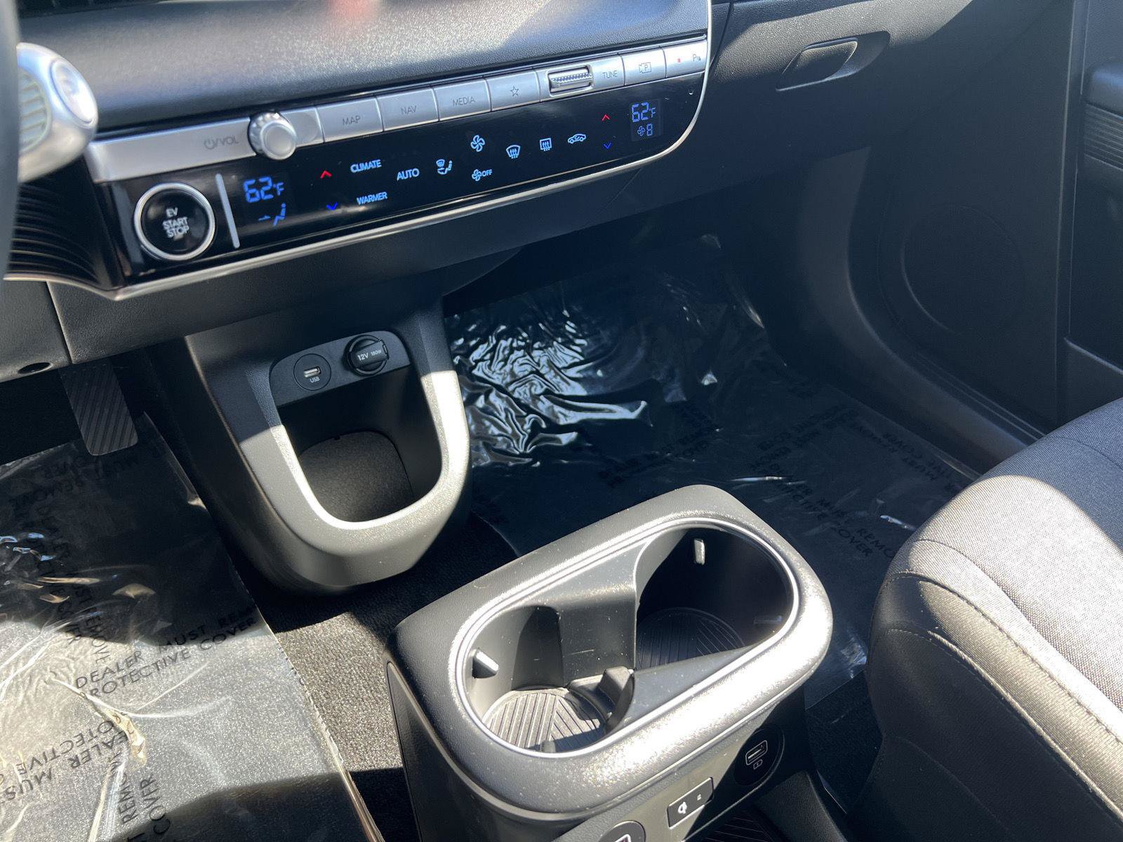 Certified 2024 Hyundai Ioniq 5 SEL AWD/4WD image 32