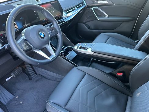 Used 2025 BMW X1 xDrive28i w/ Technology Package image 11