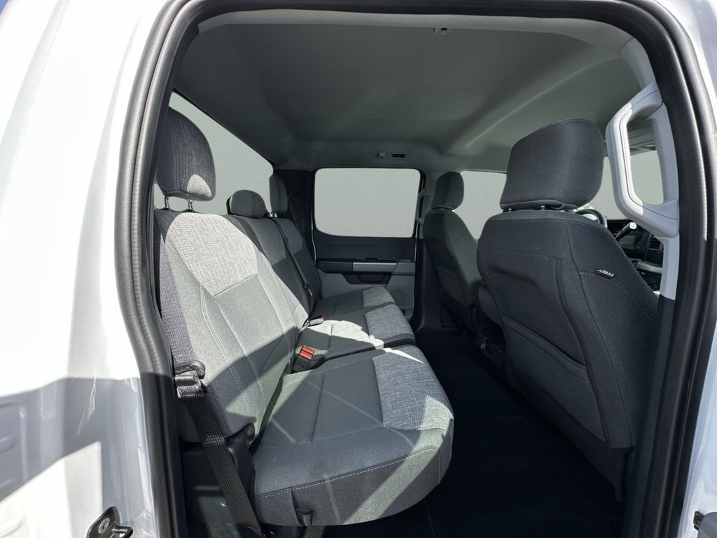 Used 2025 Ford F250 XLT AWD/4WD image 33