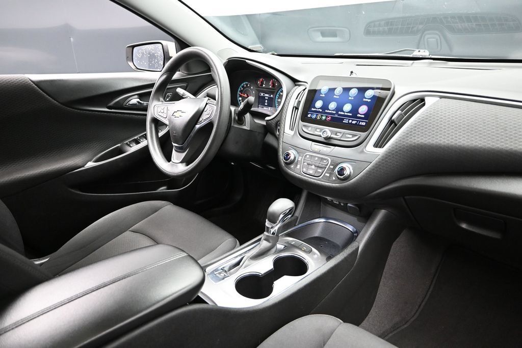 Used 2024 Chevrolet Malibu LT FWD image 13