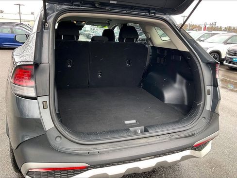 Used 2024 Kia Sportage LX image 32