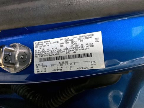 Used 2020 Ford Escape Titanium FWD image 32