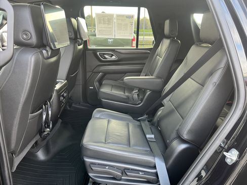 Used 2021 Chevrolet Tahoe Z71 w/ Z71 Off-Road Package image 35