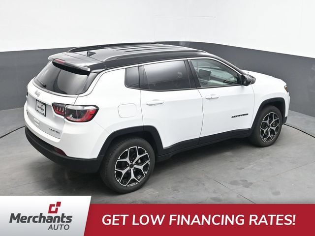 Used 2025 Jeep Compass Limited AWD/4WD image 29