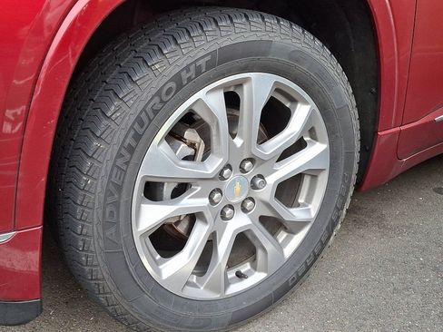 Used 2018 Chevrolet Traverse Premier image 6