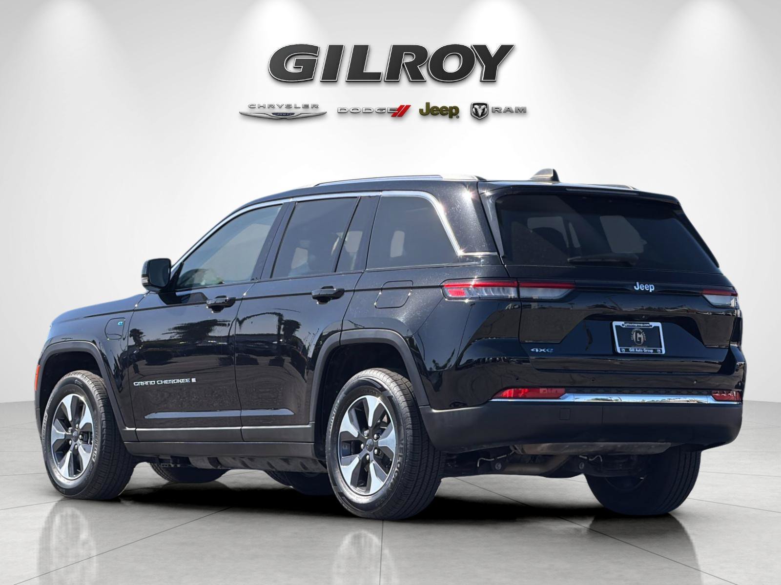 Used 2023 Jeep Grand Cherokee 4WD 4xe image 6