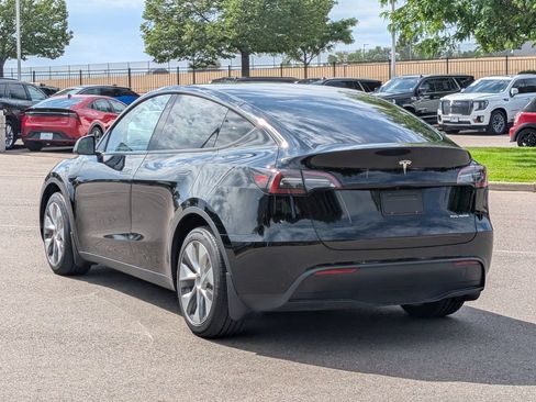 Used 2023 Tesla Model Y Long Range AWD/4WD image 4