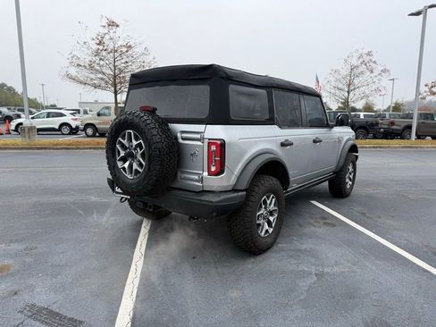 Certified 2024 Ford Bronco Badlands image 8