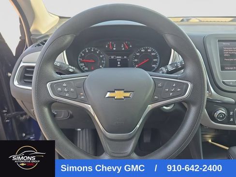 Used 2023 Chevrolet Equinox LS AWD/4WD image 12