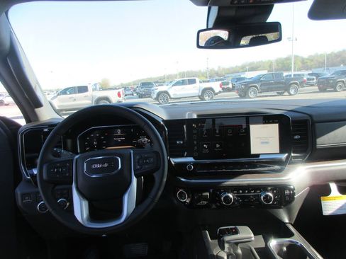 New 2026 GMC Sierra 1500 SLT w/ SLT Convenience Package image 16