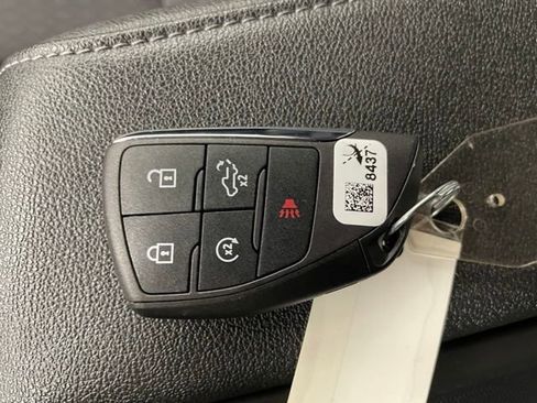 Used 2023 Chevrolet Silverado 1500 LT image 23