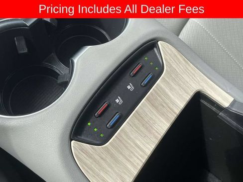 Used 2023 Toyota Venza Limited AWD/4WD image 35