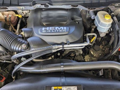 Used 2017 RAM 2500 Tradesman w/ Chrome Appearance Group image 20