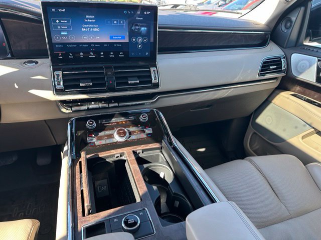 Used 2023 Lincoln Navigator L Reserve AWD/4WD image 20