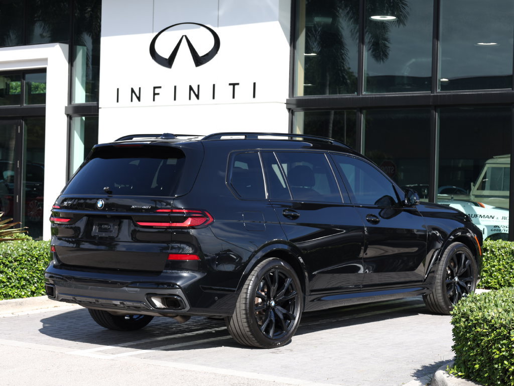 Used 2024 BMW X7 xDrive40i w/ M Sport Package AWD/4WD image 4